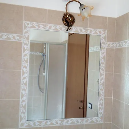 La Collina Dei Ciliegi * קמרינו