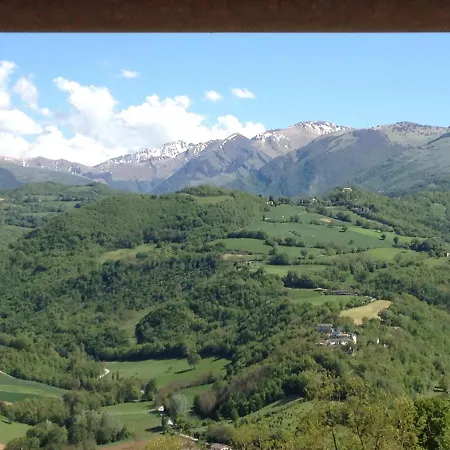 La Collina Dei Ciliegi קמרינו