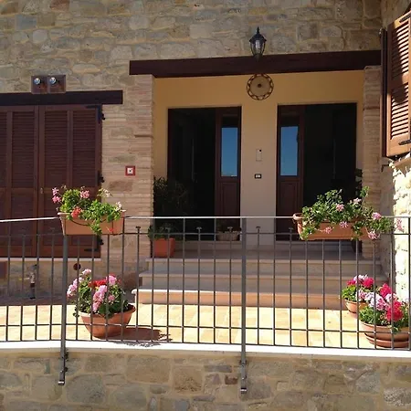 La Collina Dei Ciliegi 팜스테이 *