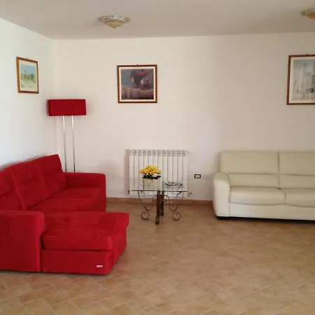 La Collina Dei Ciliegi 카메리아노